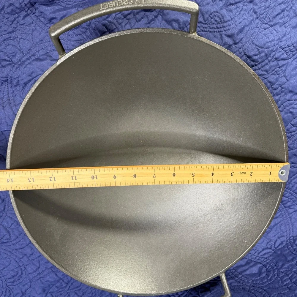 Le Creuset Cast Iron Wok 14.25 Inch Gray Matte Black Enamel Dual Handle Pan